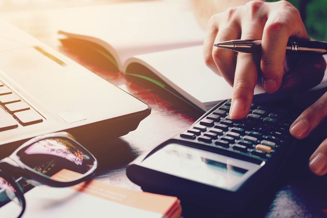 Don't-Want-to-Fight-Over-Money--Stop-Doing-These-12-Things