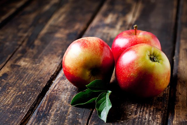 apples