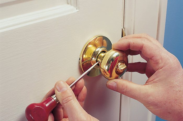loose doorknob