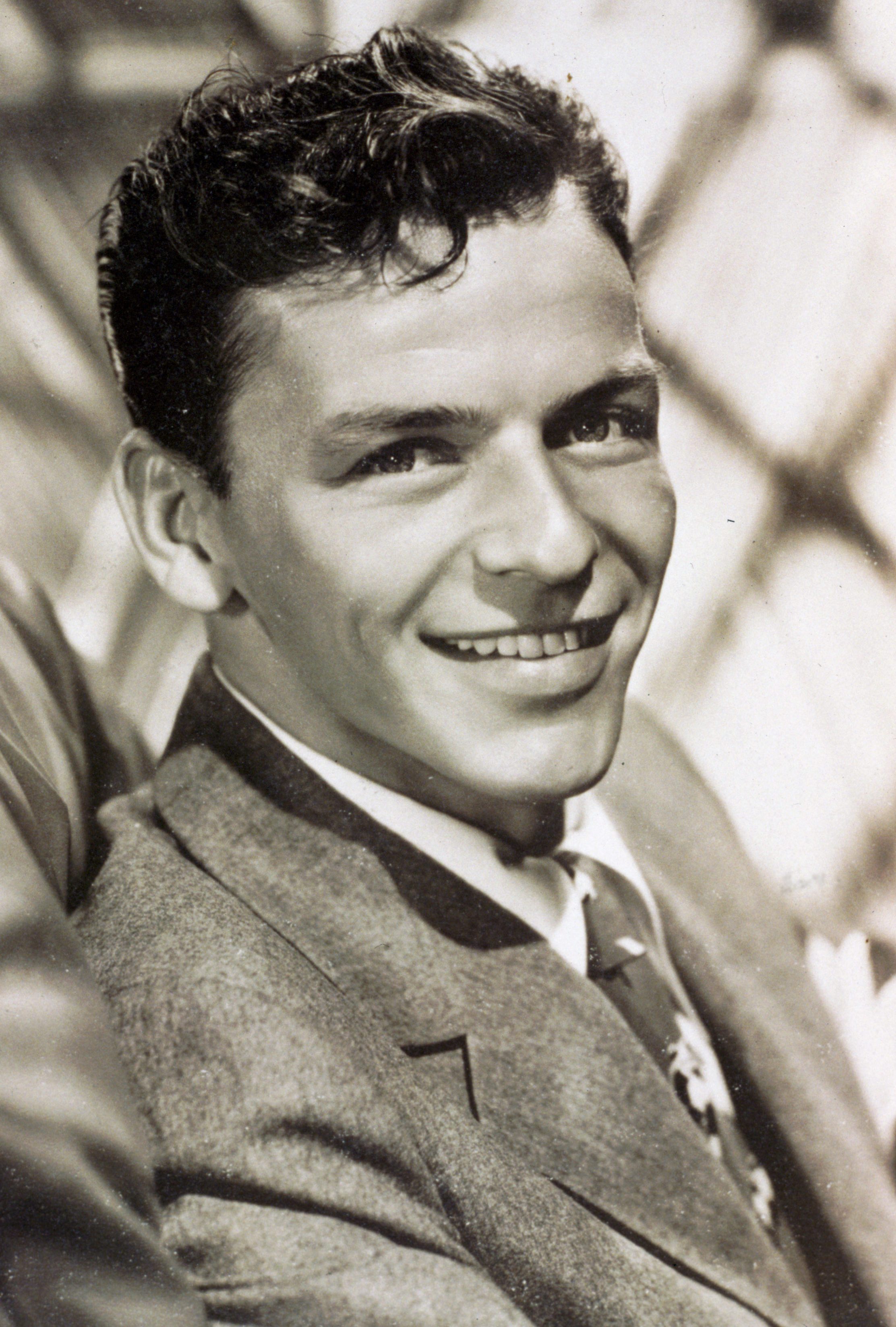frank sinatra 1945