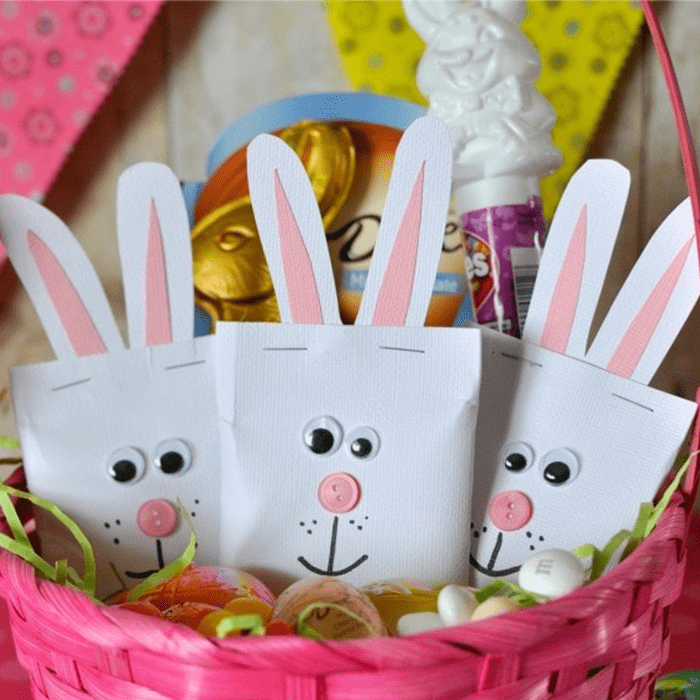 Bunny Pouch Easter Basket Via Iheartcraftythings