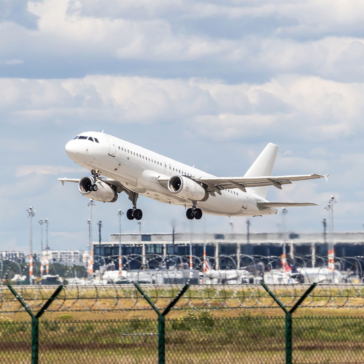 What Is the “Barking Dog Sound” on a Plane Before Takeoff?